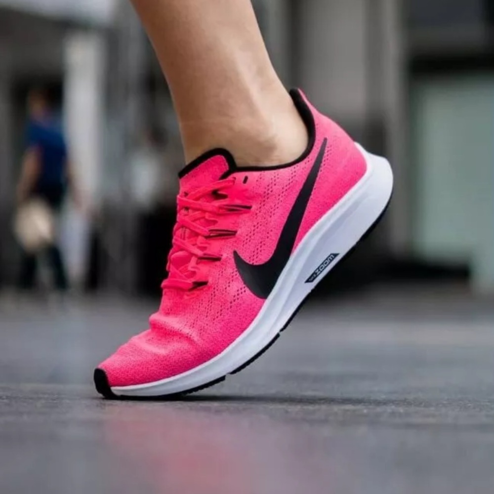 Nike Pegasus Air Zoom 36 in hyper pink/black 10 - Picture 1 of 9